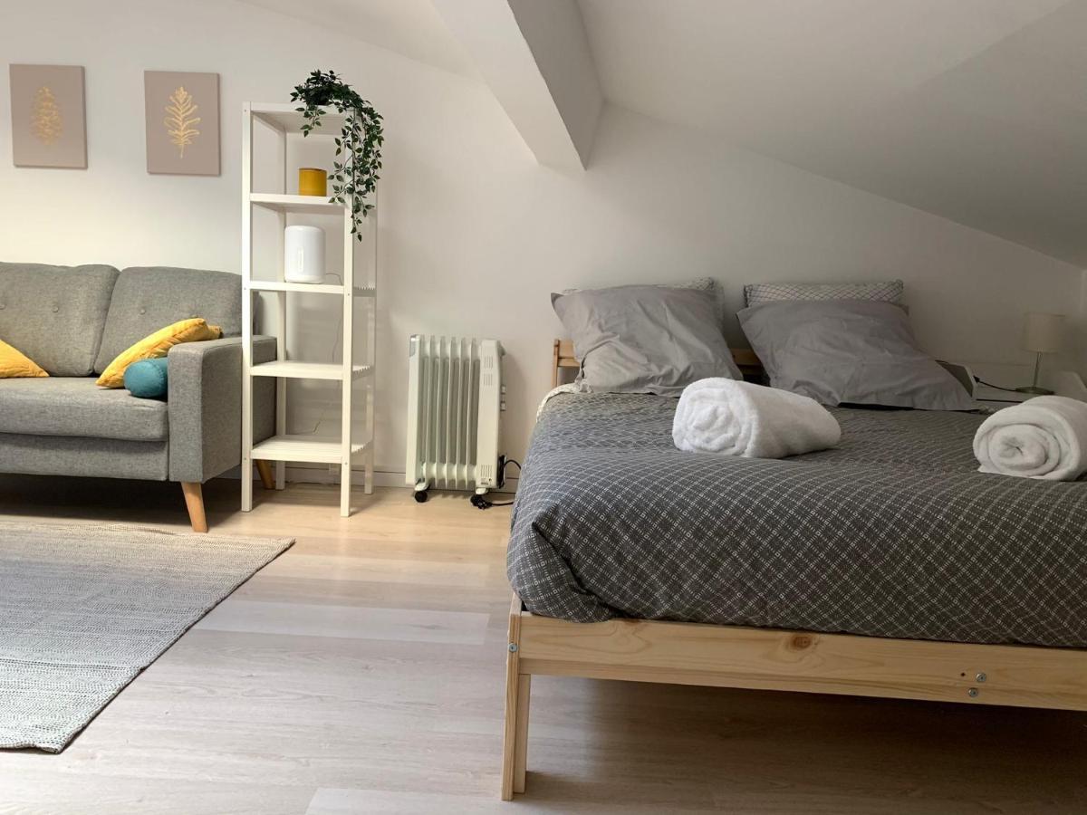 Studio Avec Lumiere D'Ambiance - Proche Victoire Lägenhet Bordeaux Exteriör bild