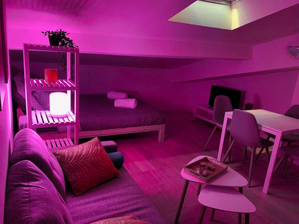Studio Avec Lumiere D'Ambiance - Proche Victoire Lägenhet Bordeaux Exteriör bild